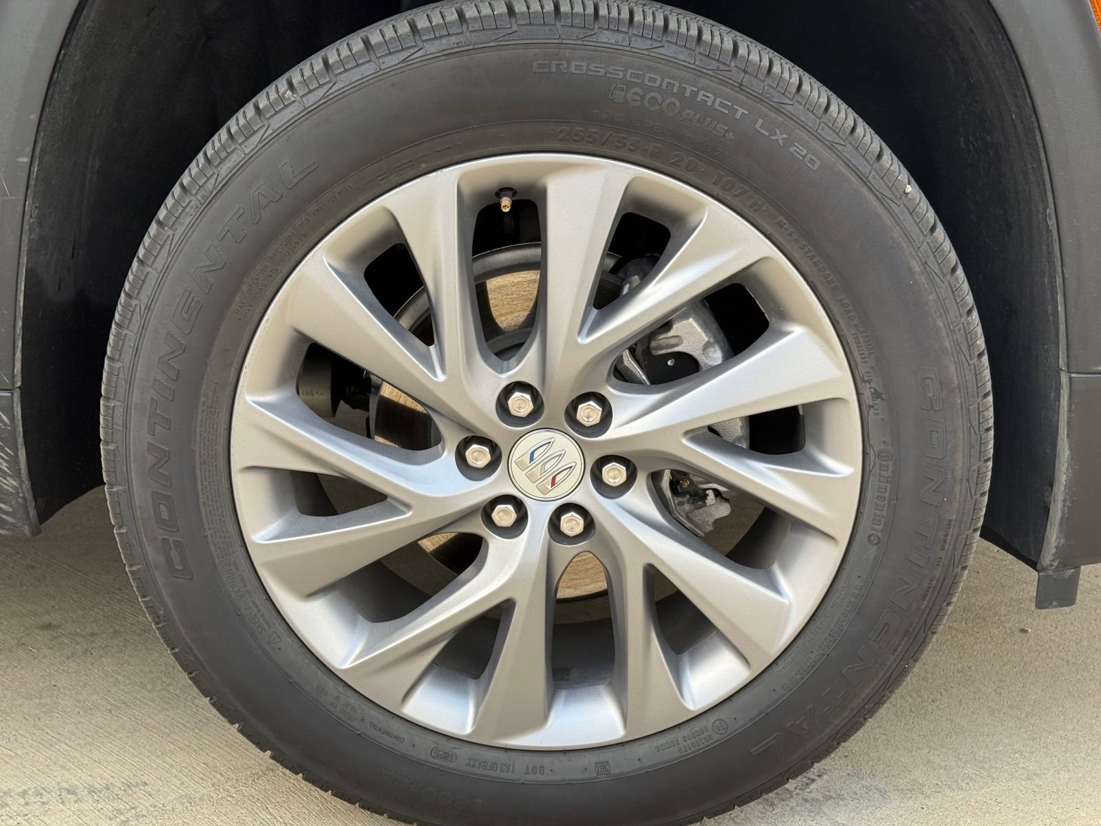 Certified 2025 Buick Enclave Preferred image 10