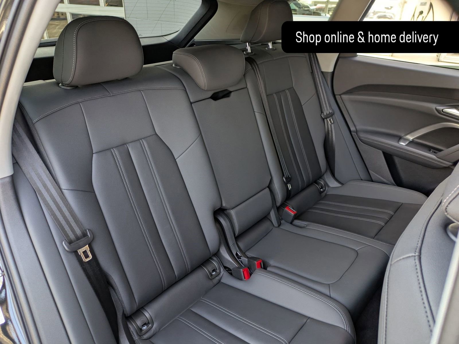 Used 2025 Audi Q5 Premium w/ Convenience Package image 29