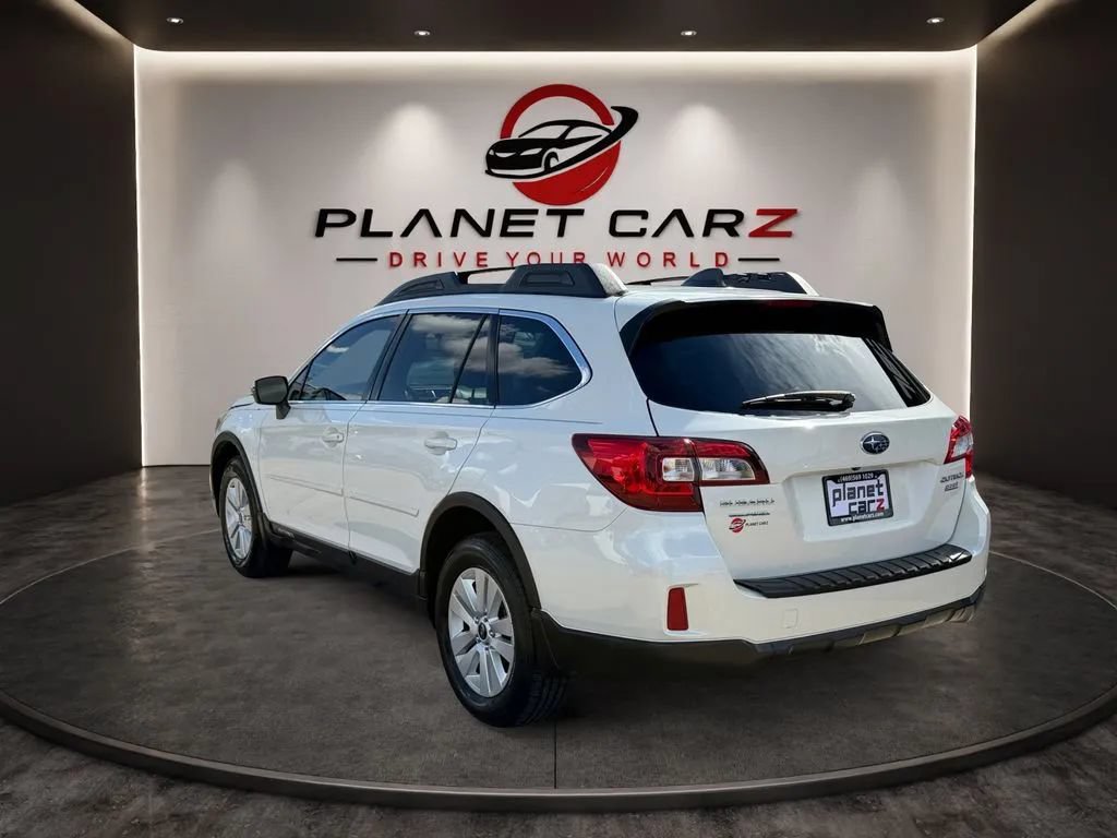Used 2017 Subaru Outback 2.5i Premium AWD/4WD image 3