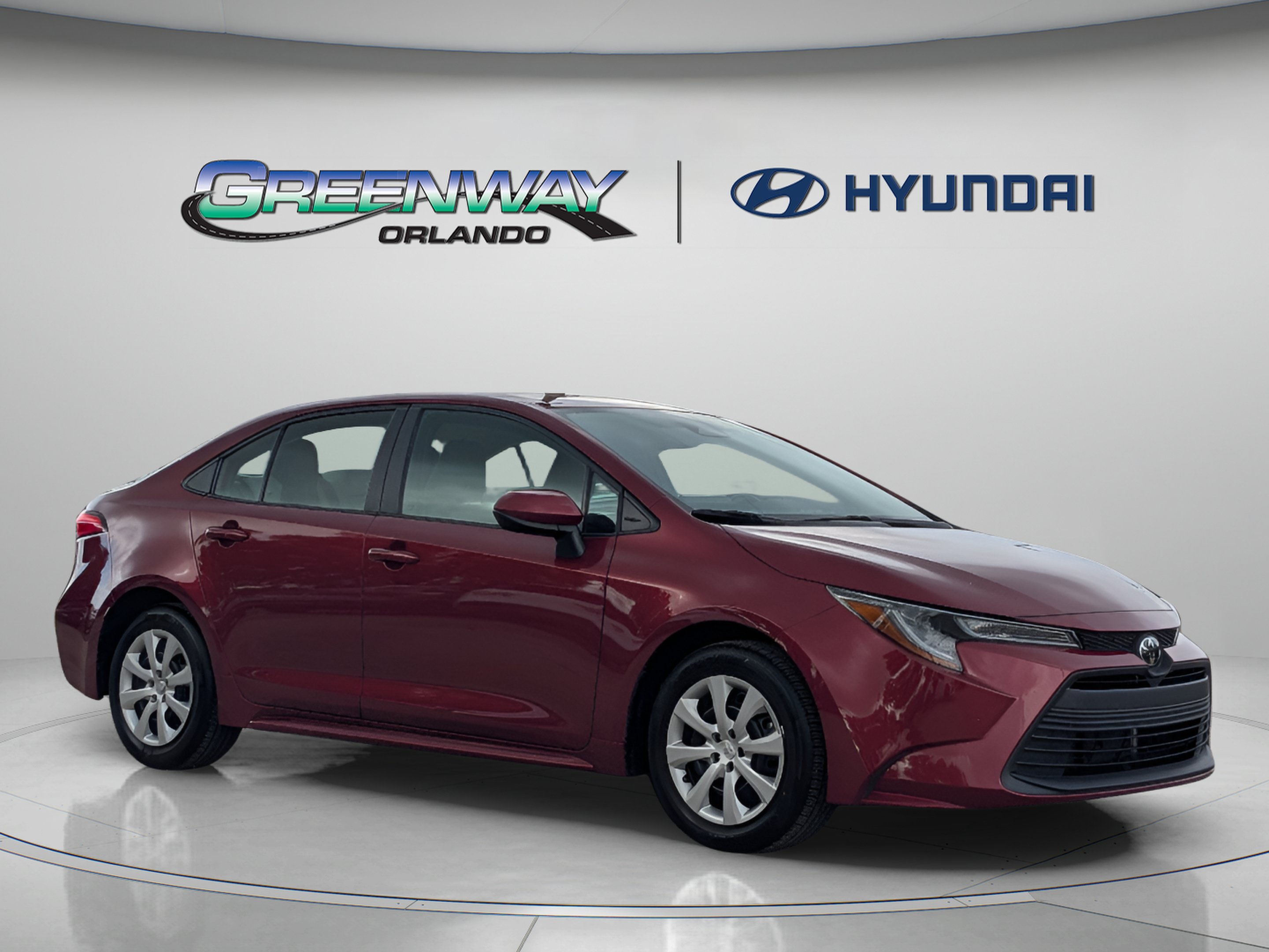 Used 2024 Toyota Corolla LE FWD image 2
