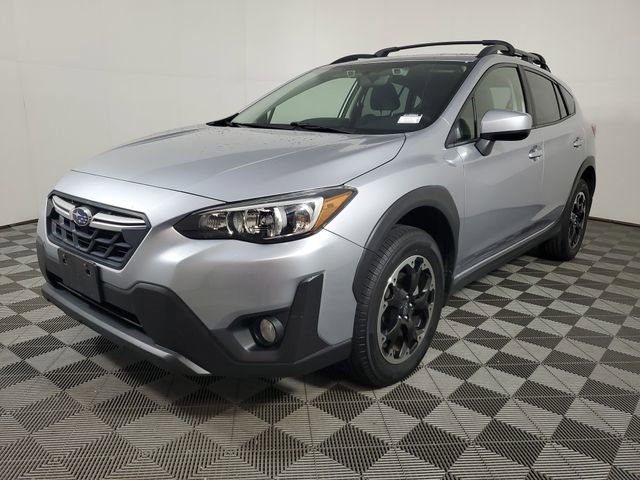 Used 2021 Subaru Crosstrek 2.0i Premium w/ Moonroof Package AWD/4WD image 3