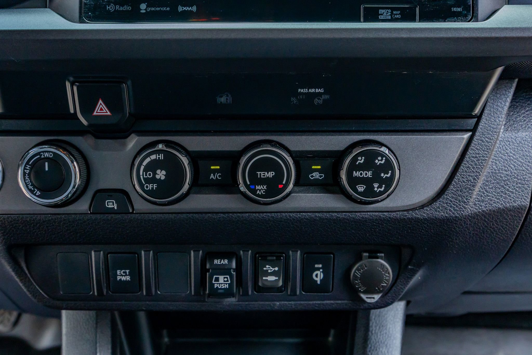 Used 2019 Toyota Tacoma TRD Off-Road AWD/4WD image 28