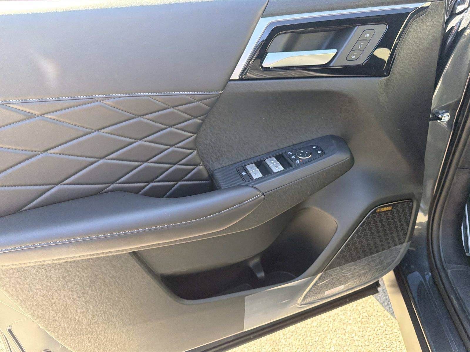 New 2026 Mitsubishi Outlander 4WD Plug-In Hybrid image 14