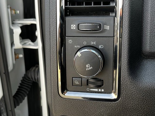 Used 2014 RAM 1500 Sport w/ Convenience Group image 16