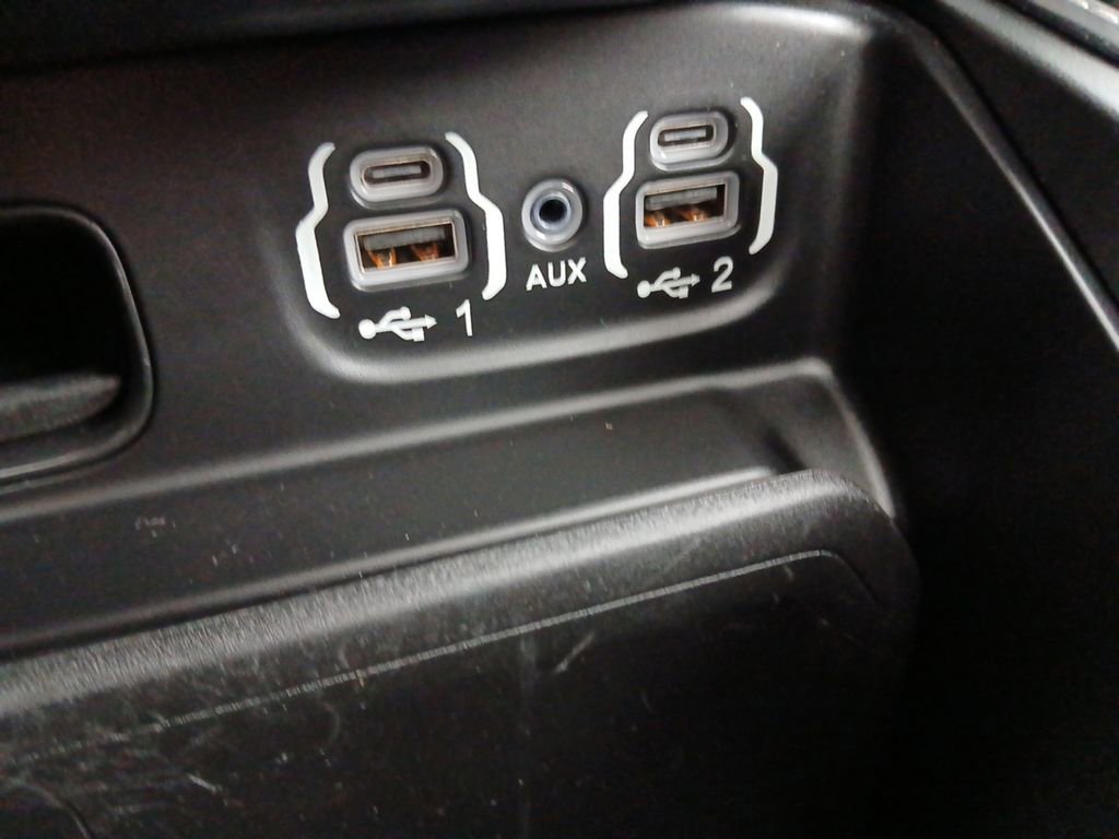 Used 2020 RAM 1500 Limited image 6