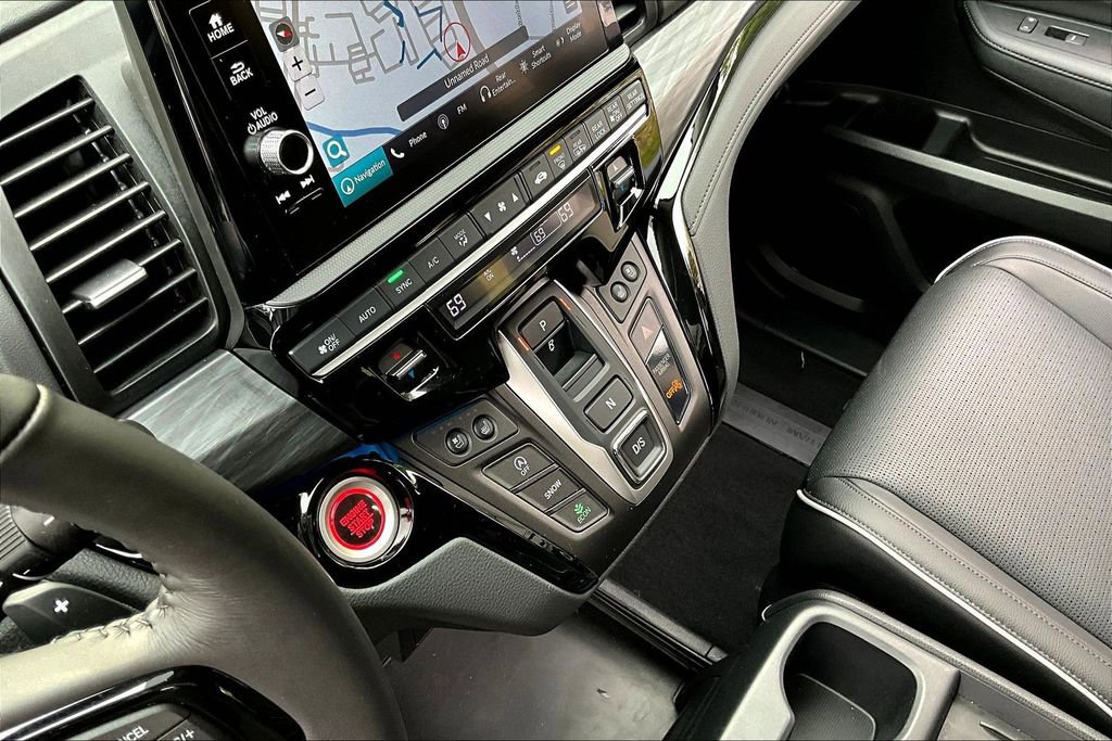 Used 2025 Honda Odyssey Elite image 15