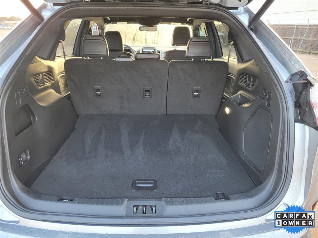 Used 2023 Ford Edge ST image 11