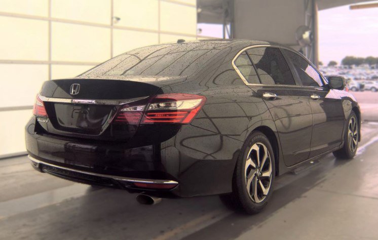 Used 2017 Honda Accord EX image 2