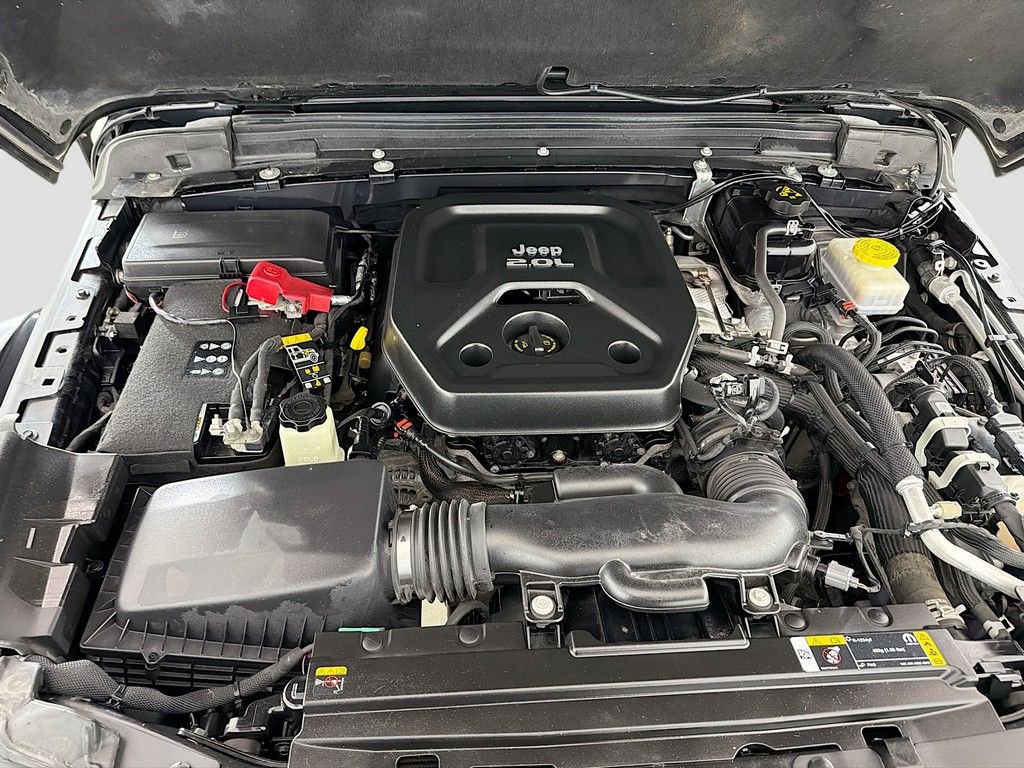 Used 2022 Jeep Wrangler Unlimited Rubicon w/ Cold Weather Group image 16