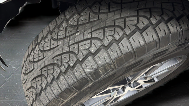 Used 2025 Ford Expedition Max Active AWD/4WD image 40