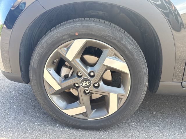 Certified 2026 Hyundai Venue SEL FWD image 27