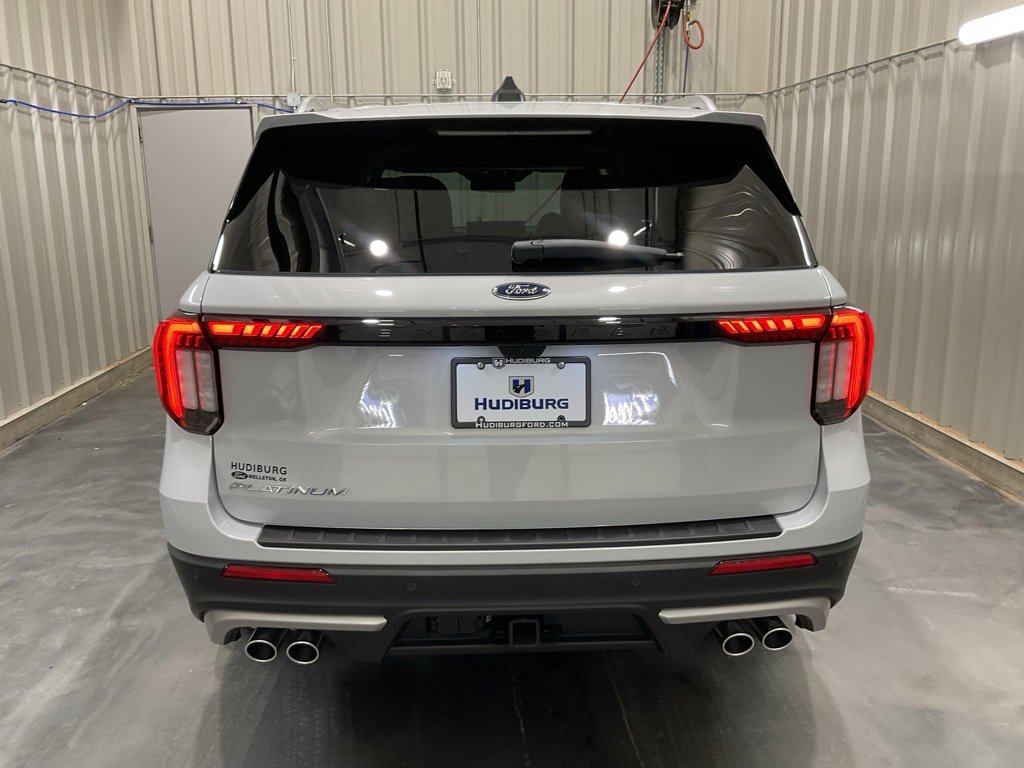 Used 2025 Ford Explorer Platinum w/ Ultimate Package image 23