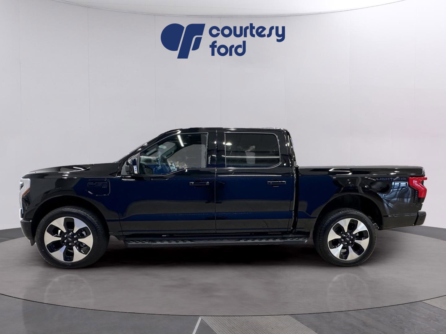 New 2023 Ford F150 Lightning Platinum AWD/4WD image 3