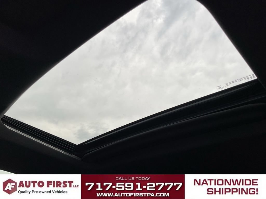 Used 2022 Chevrolet Silverado 1500 High Country w/ High Country Premium Package AWD/4WD image 25