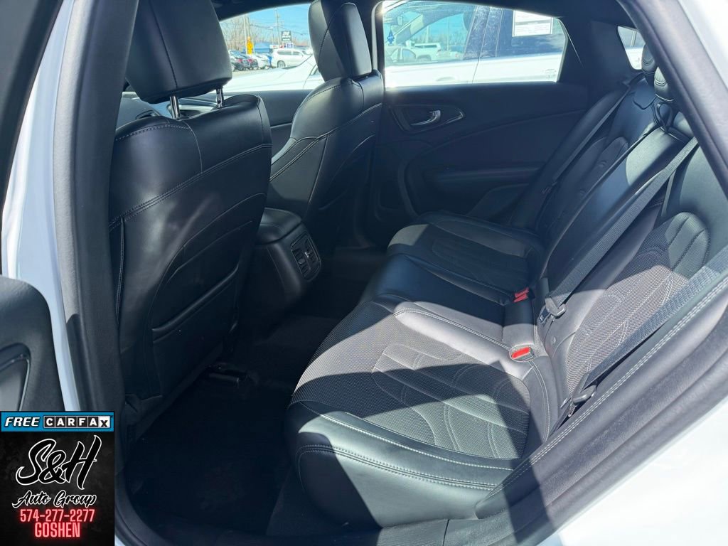 Used 2015 Chrysler 200 S w/ Navigation & Sound Group I AWD/4WD image 5
