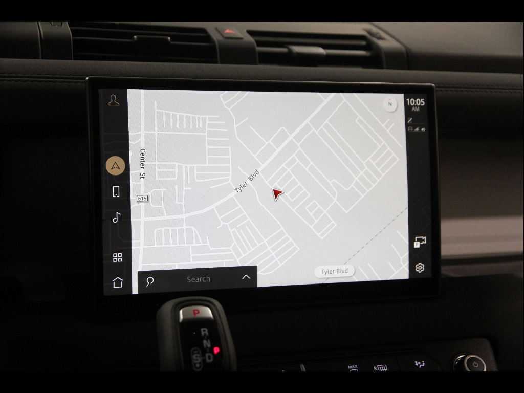 Used 2023 Land Rover Defender 90 S AWD/4WD image 10
