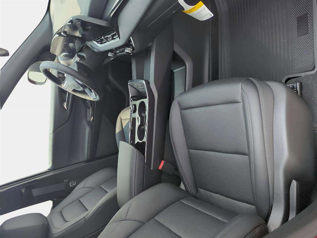 New 2026 Chevrolet Equinox LT w/ Convenience Package II image 18