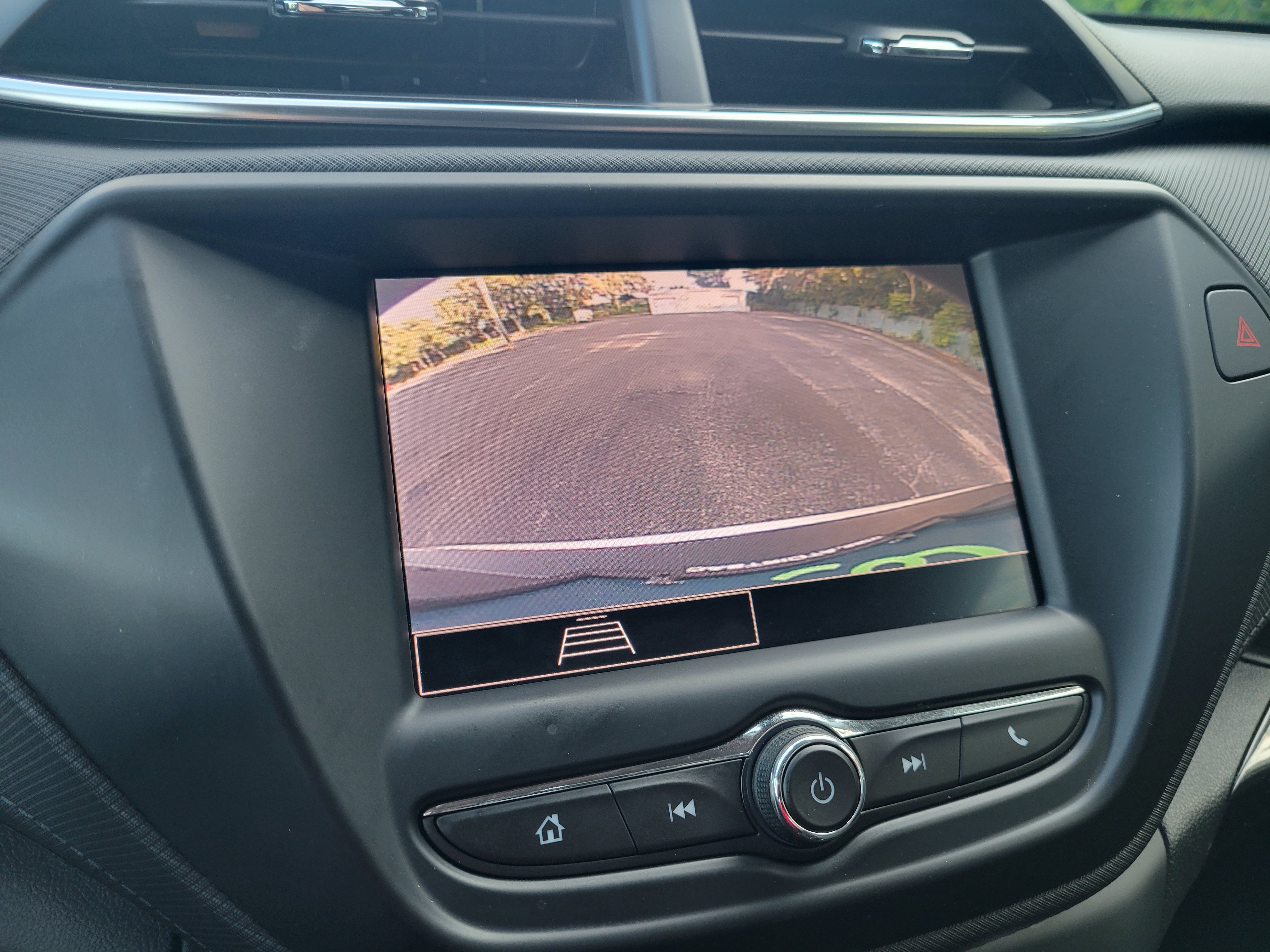 Certified 2022 Chevrolet TrailBlazer LT w/ Confidence II Package FWD image 23