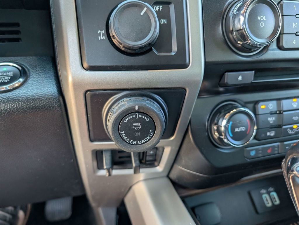 Used 2016 Ford F150 Lariat image 37