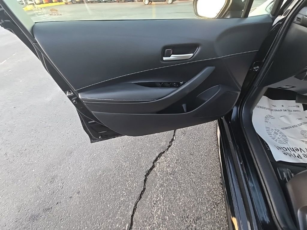 Used 2019 Toyota Corolla SE w/ SE Option Package image 12