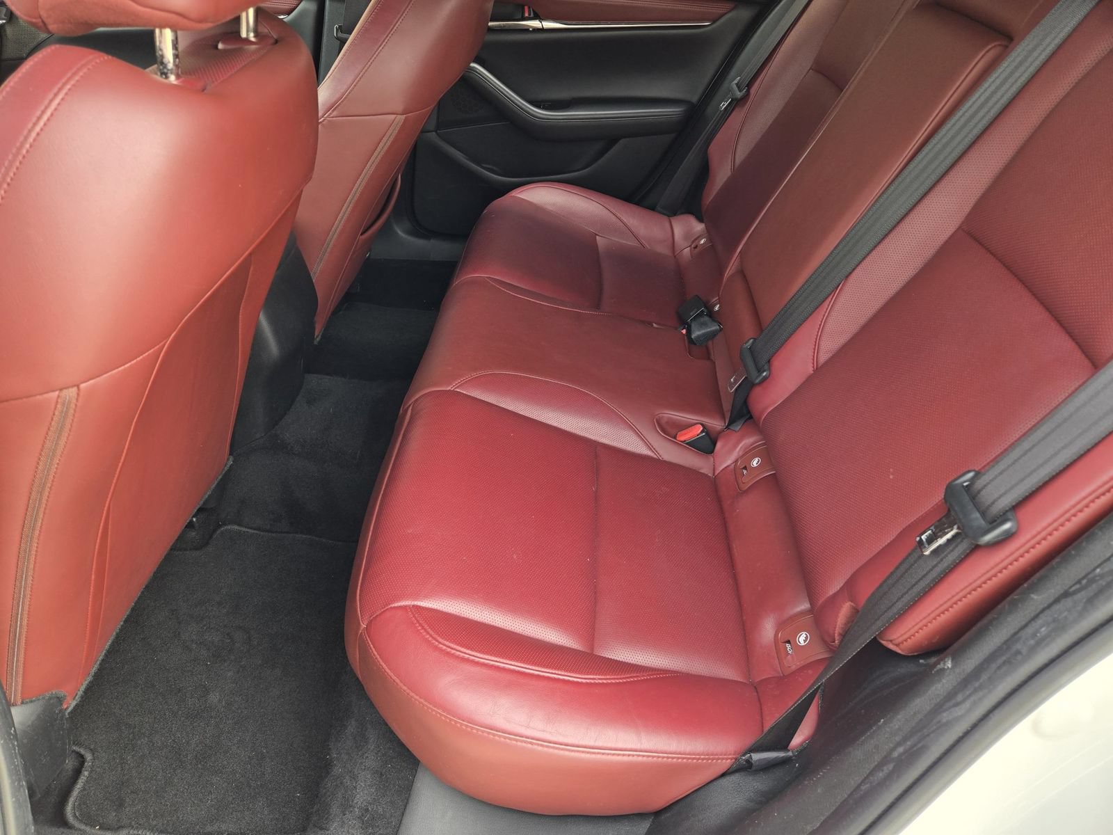 Used 2019 MAZDA MAZDA3 Hatchback w/ Premium Package FWD image 31