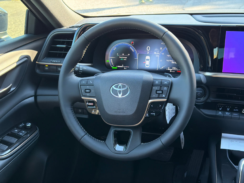 New 2027 Toyota Crown AWD/4WD image 29