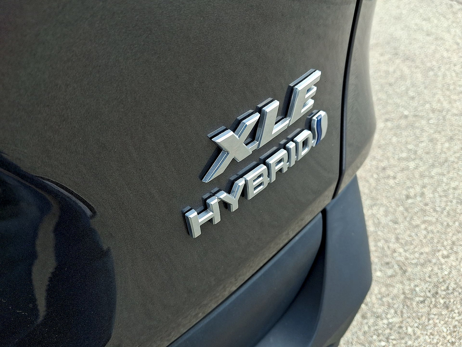 Used 2023 Toyota RAV4 XLE AWD/4WD image 23