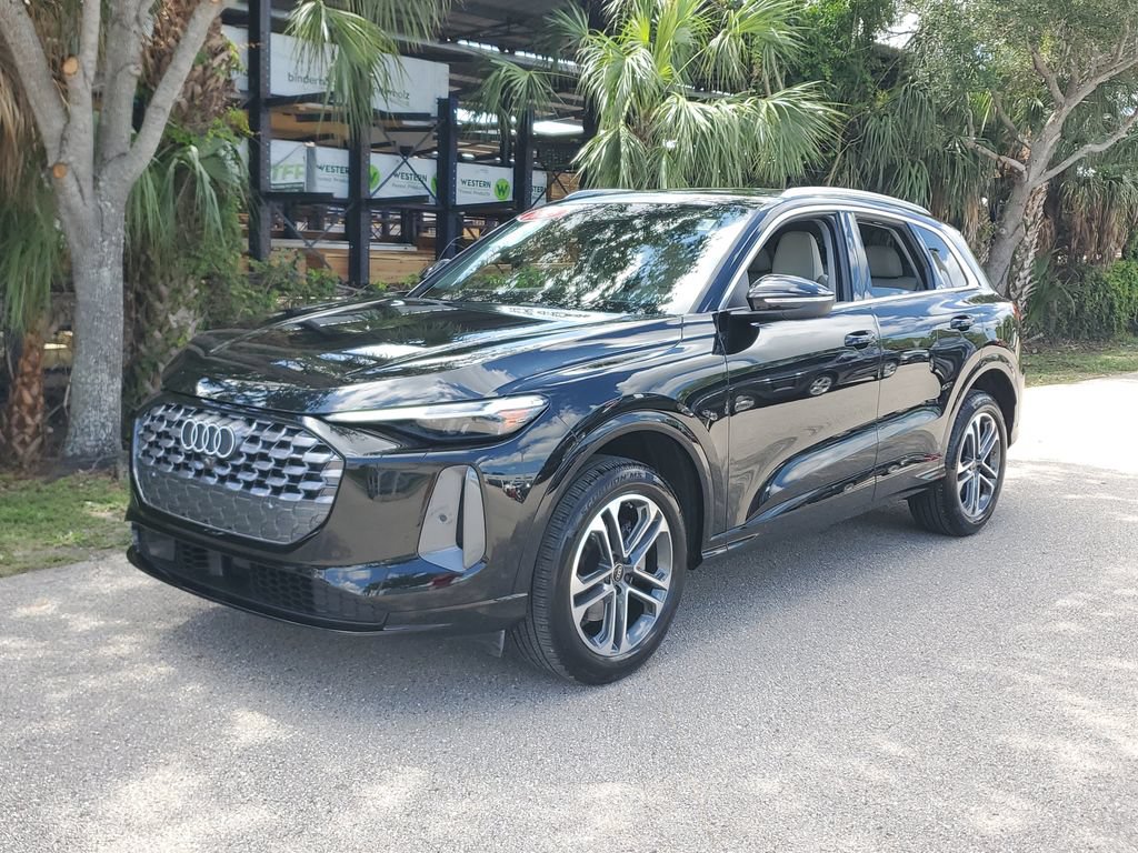 Certified 2025 Audi Q5 Premium w/ Premium Plus AWD/4WD image 8