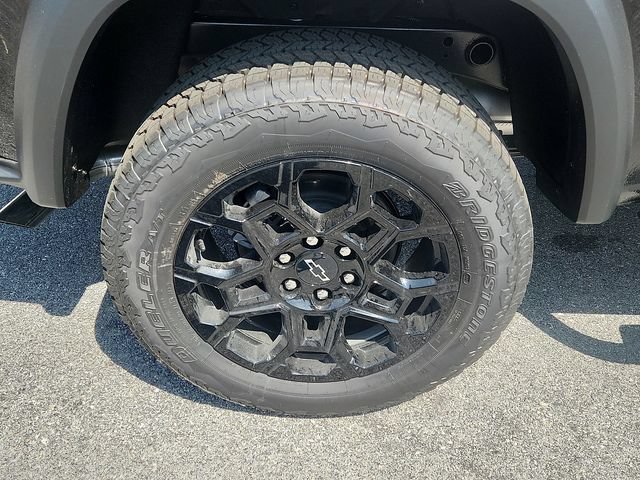 New 2026 Chevrolet Colorado Trail Boss w/ Midnight Edition AWD/4WD image 5