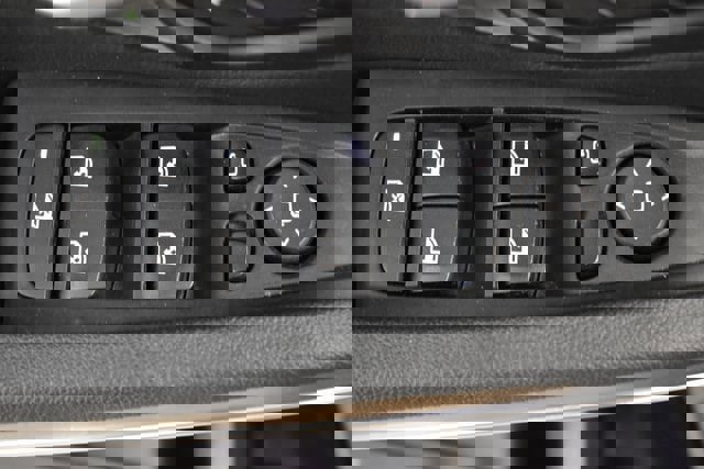 Used 2021 BMW 330i xDrive Sedan w/ Premium Package image 23