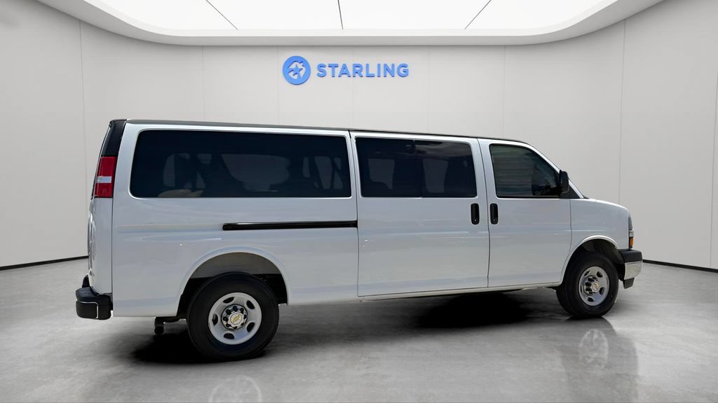 Certified 2025 Chevrolet Express 3500 LT w/ LT Preferred Equipment Group RWD image 10
