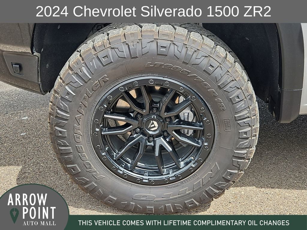 Used 2024 Chevrolet Silverado 1500 ZR2 w/ Technology Package AWD/4WD image 16