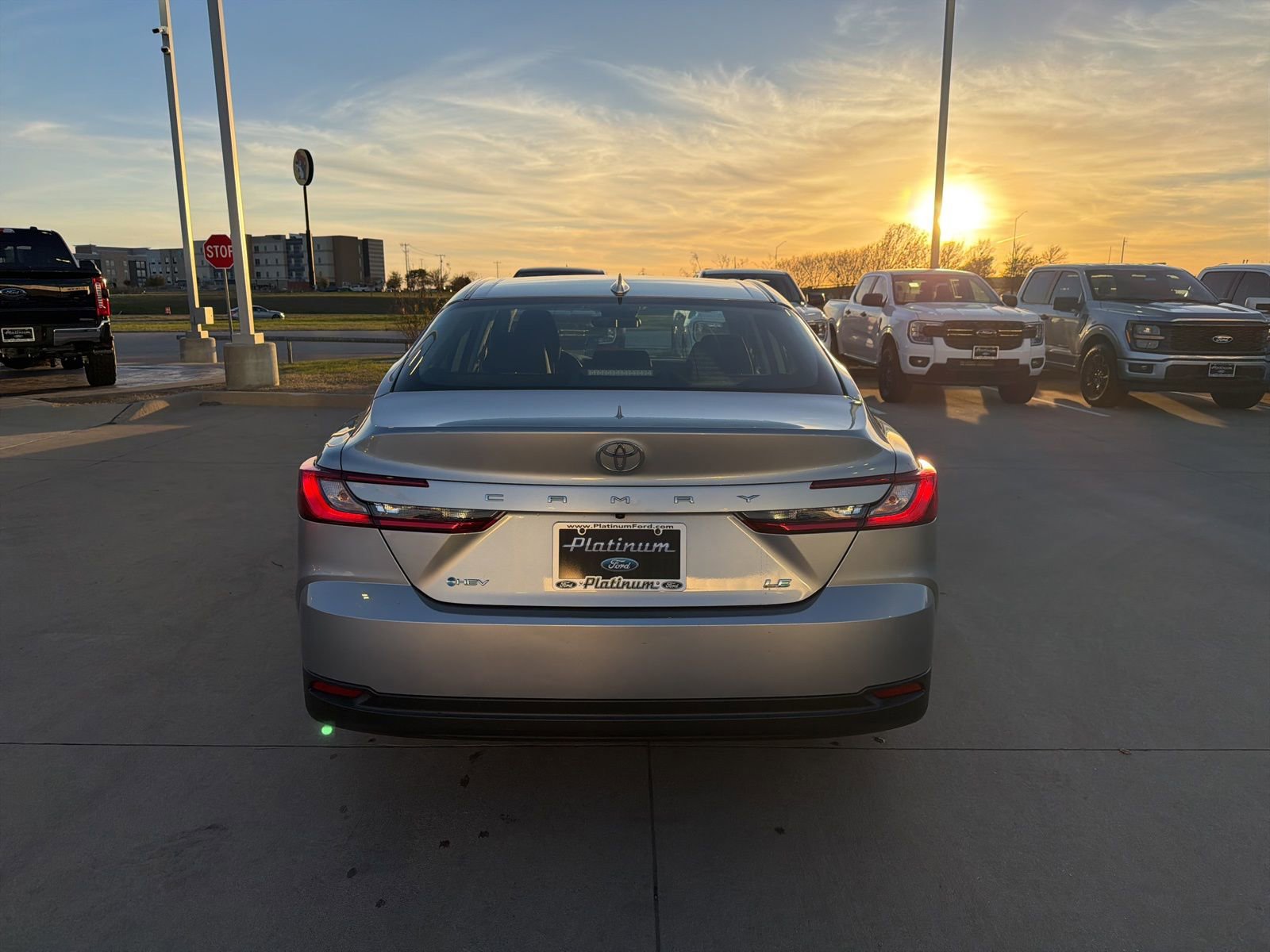 Used 2025 Toyota Camry LE image 4
