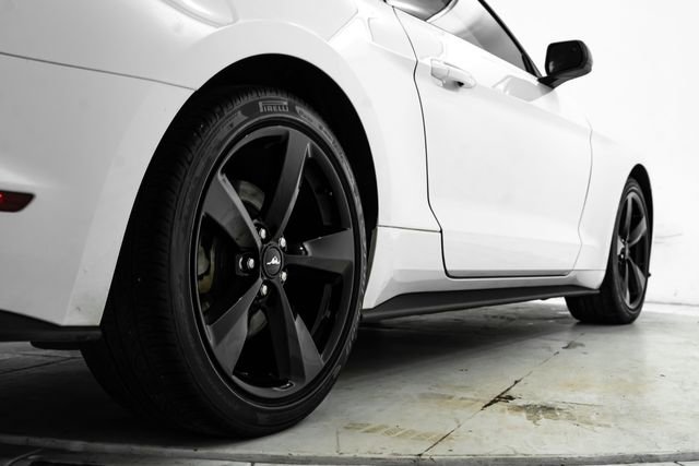 Used 2022 Ford Mustang Coupe image 13