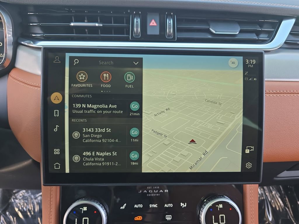 Used 2025 Jaguar F-PACE R-Dynamic S image 22