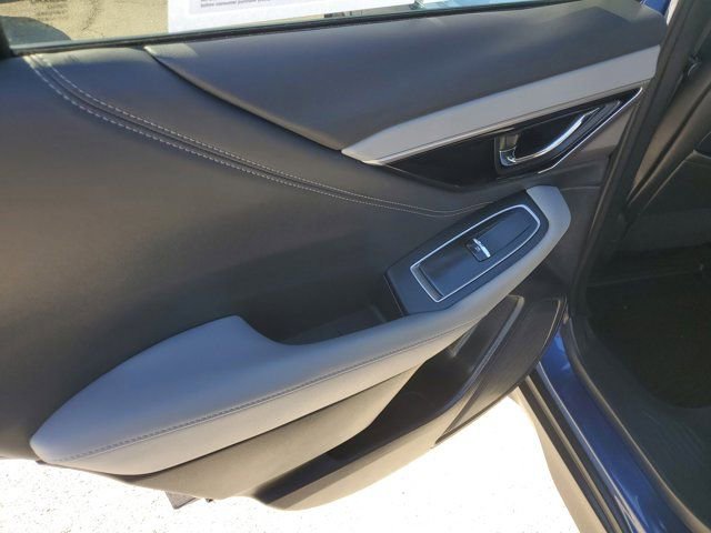 Used 2020 Subaru Outback Limited image 21