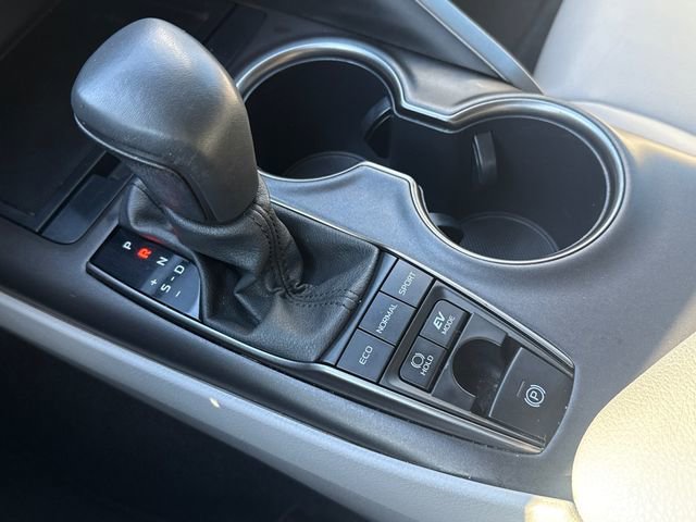 Used 2024 Toyota Camry SE FWD image 30