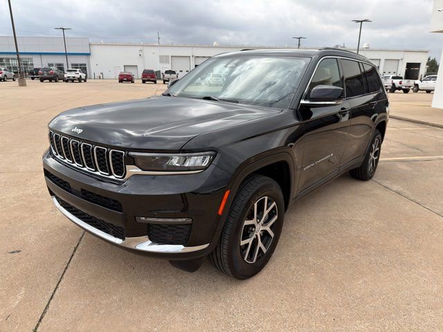Used 2024 Jeep Grand Cherokee L Limited w/ Luxury Tech Group II AWD/4WD image 7