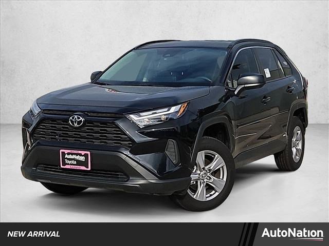 Used 2025 Toyota RAV4 LE AWD/4WD image 1