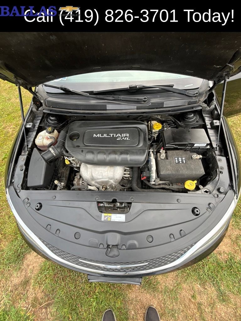 Used 2015 Chrysler 200 Limited w/ Convenience Group FWD image 13