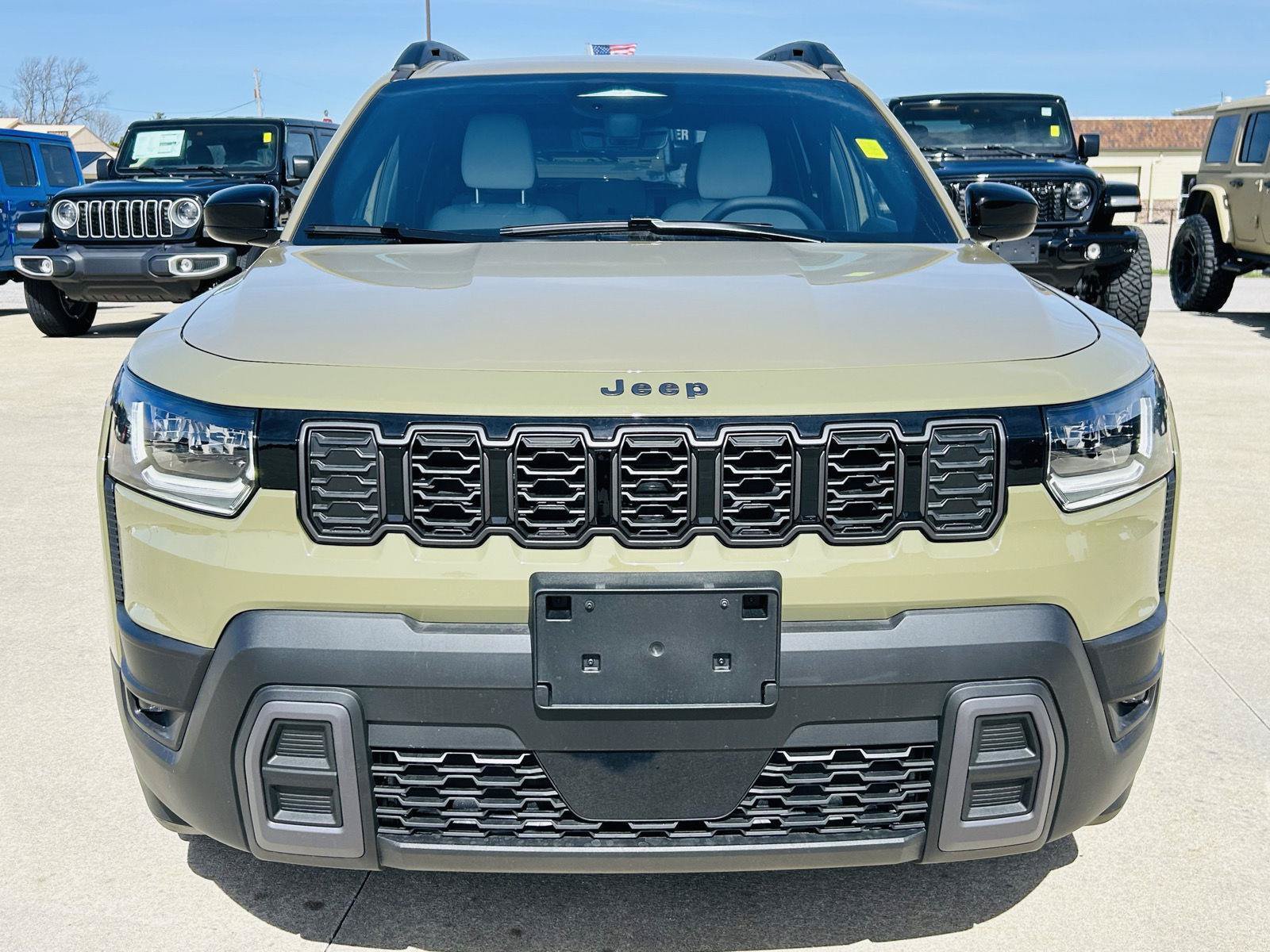 New 2026 Jeep Cherokee Laredo AWD/4WD image 31