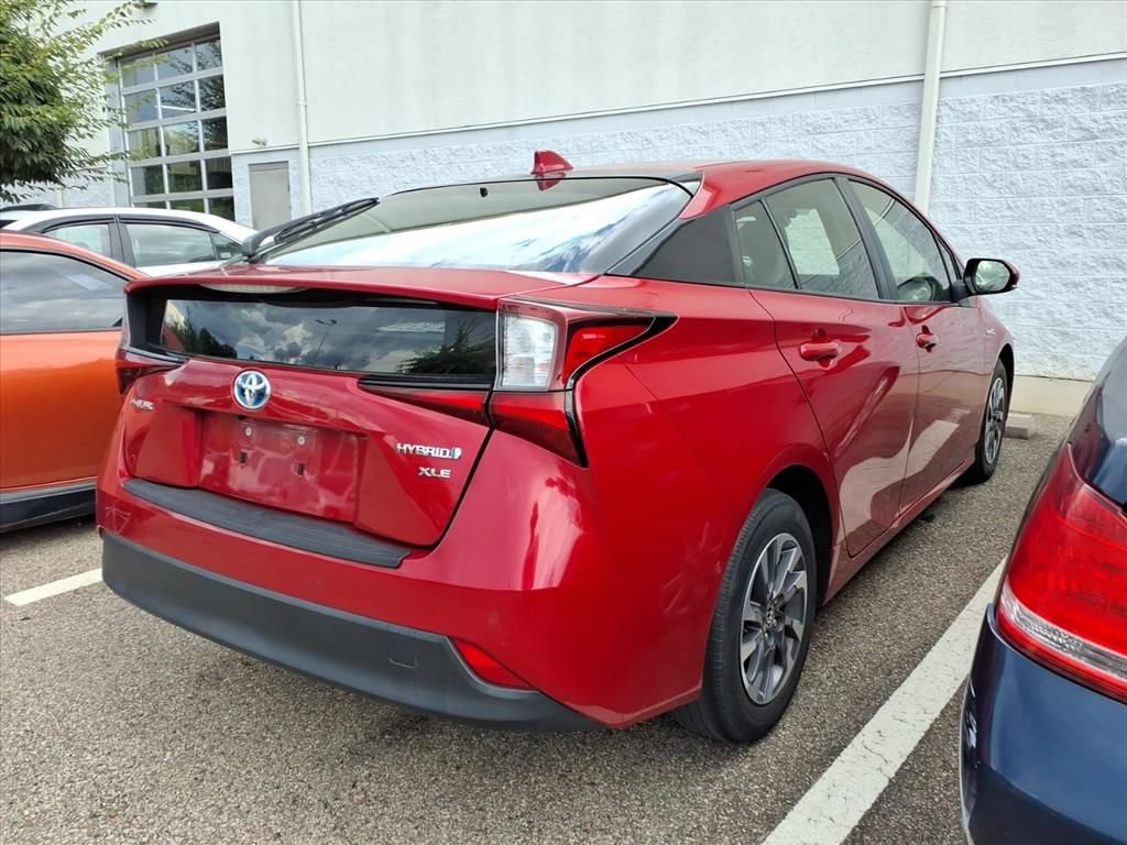 Used 2022 Toyota Prius XLE w/ Advanced Technology Package FWD image 3