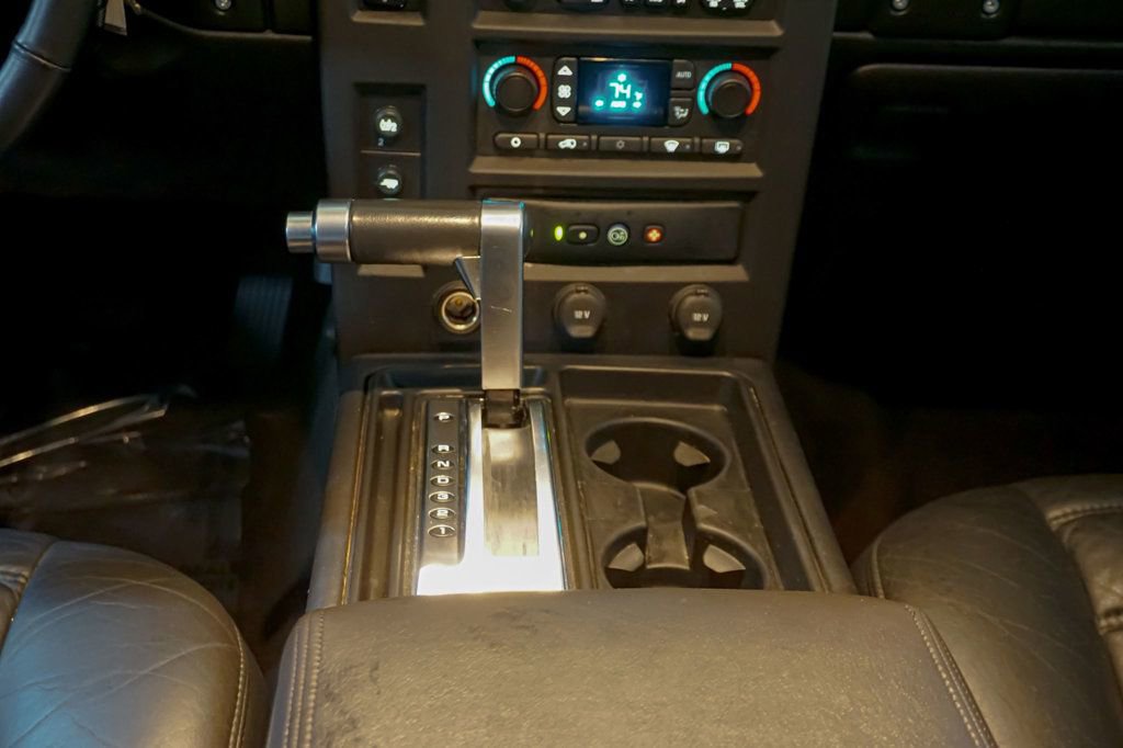 Used 2005 HUMMER H2 w/ Preferred Equipment Group image 46