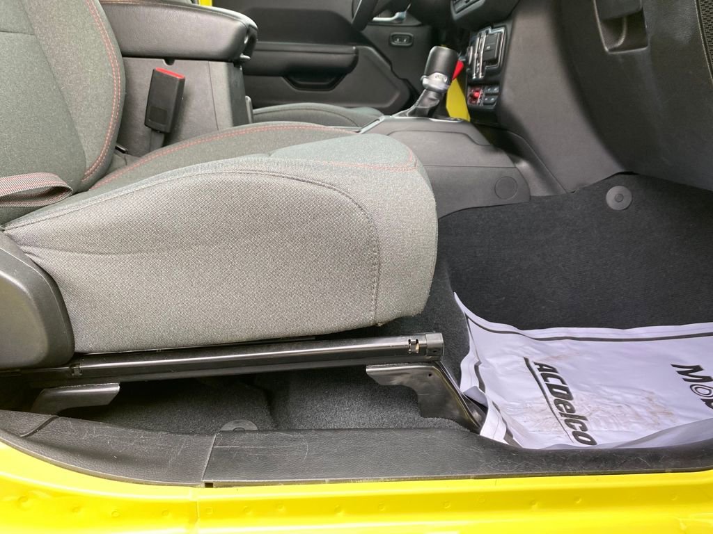 Used 2024 Jeep Wrangler Rubicon image 11