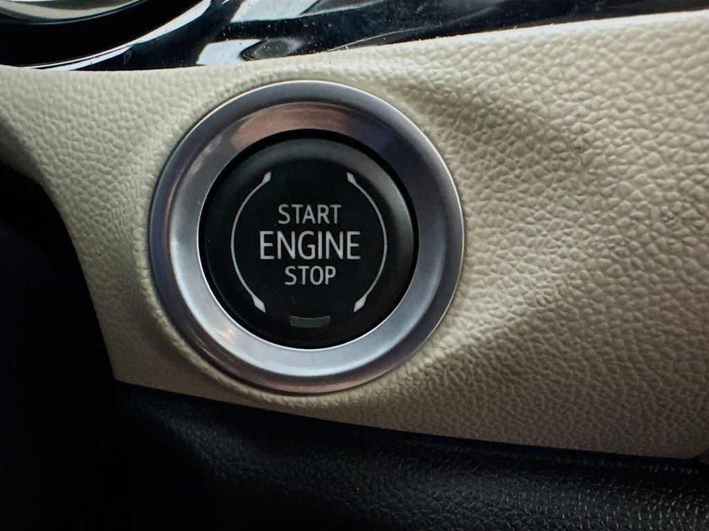 Used 2021 Buick Encore GX Select image 32