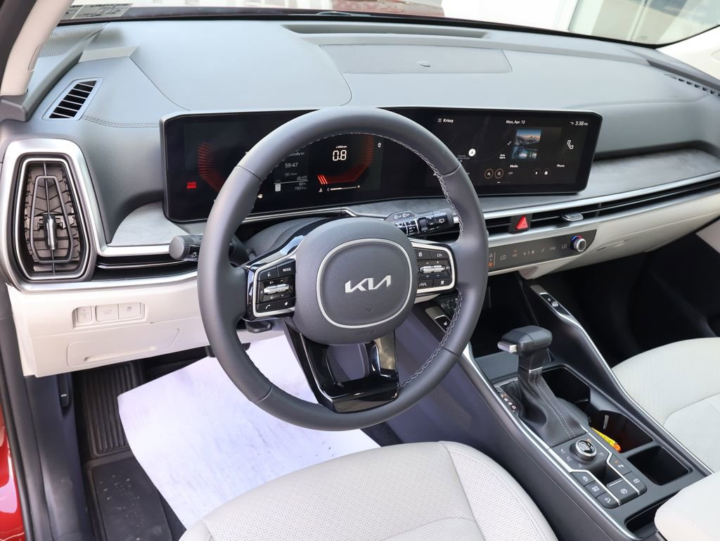 Used 2025 Kia Sorento X-Line EX AWD/4WD image 24