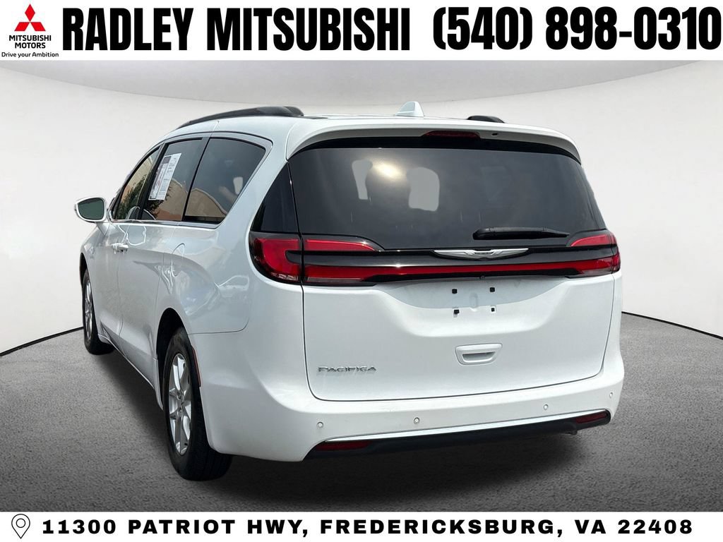 Used 2022 Chrysler Pacifica Touring-L FWD image 18