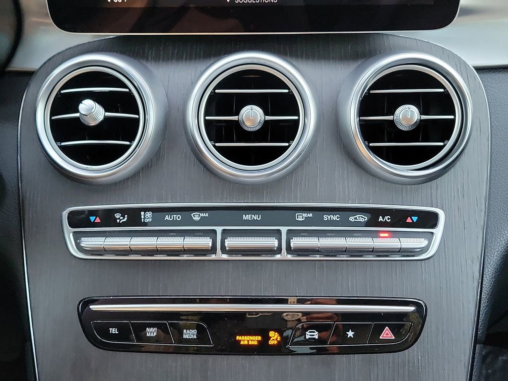 Used 2021 Mercedes-Benz GLC 300 w/ Premium Package image 35