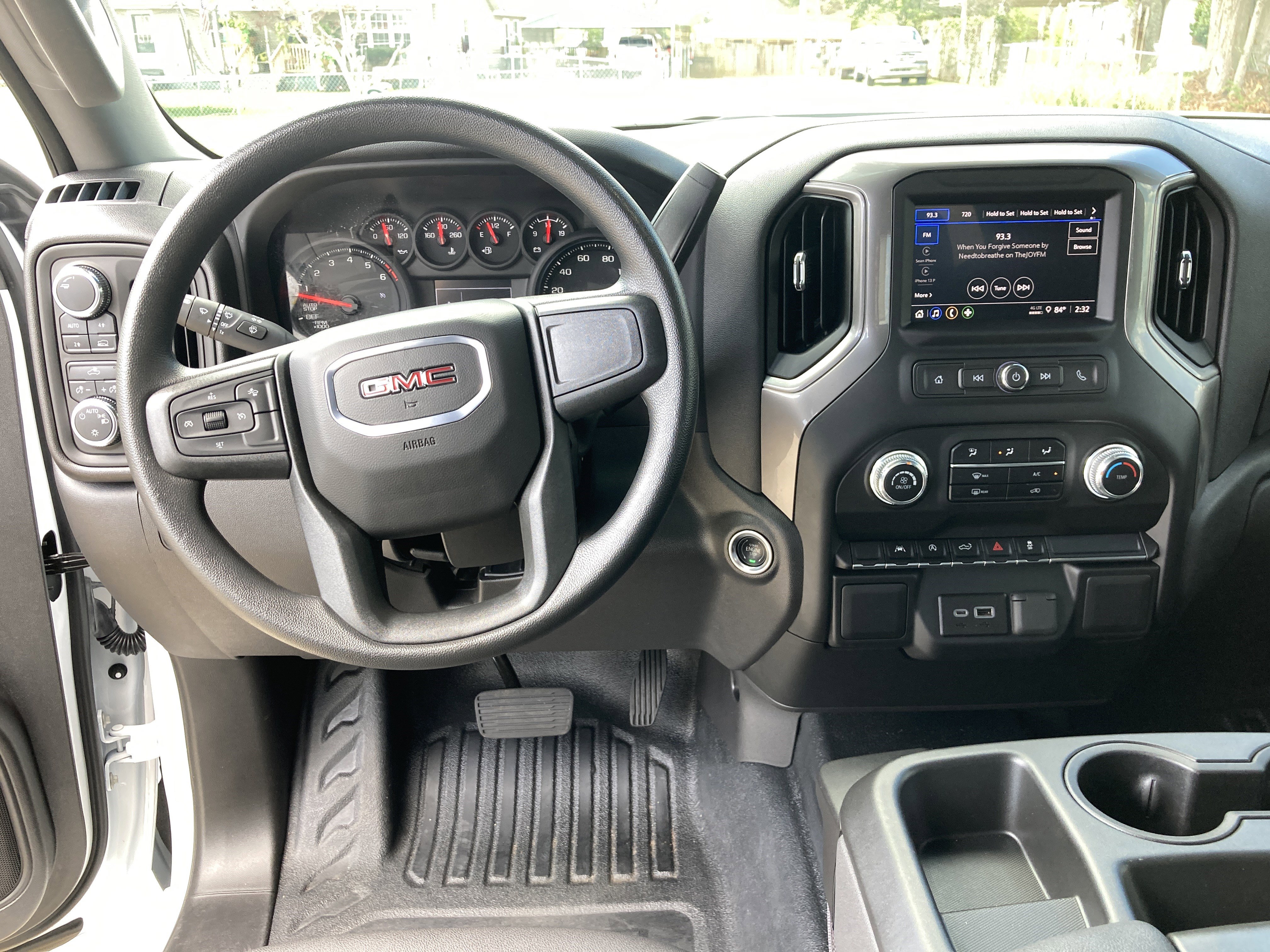 Certified 2025 GMC Sierra 1500 Pro w/ Pro Value Package image 13
