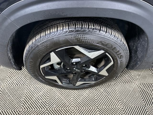 Used 2025 Kia Seltos S image 10